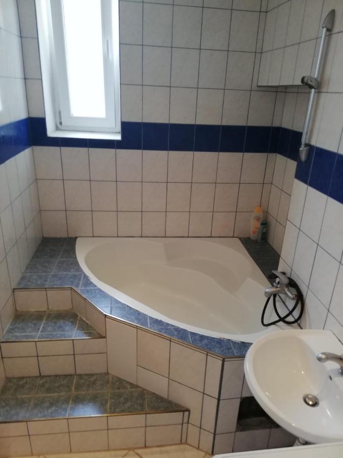 Beautiful, Spacious And Cheap Apartamento Viena Exterior foto